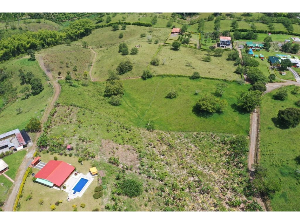 LOTE EN VENTA EN ALCALA - VALLE - 4