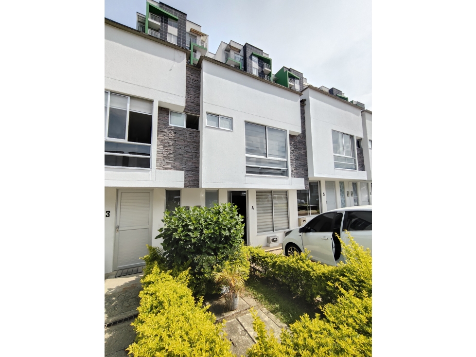 CASA EN VENTA DENTRO DE CONJUNTO RESIDENCIAL-LA PRADERA D/BRADAS