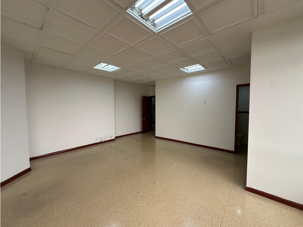 OFICINA PARA LA RENTA EN EDIFICIO EL DIARIO DEL OTUN-PEREIRA — foto 6