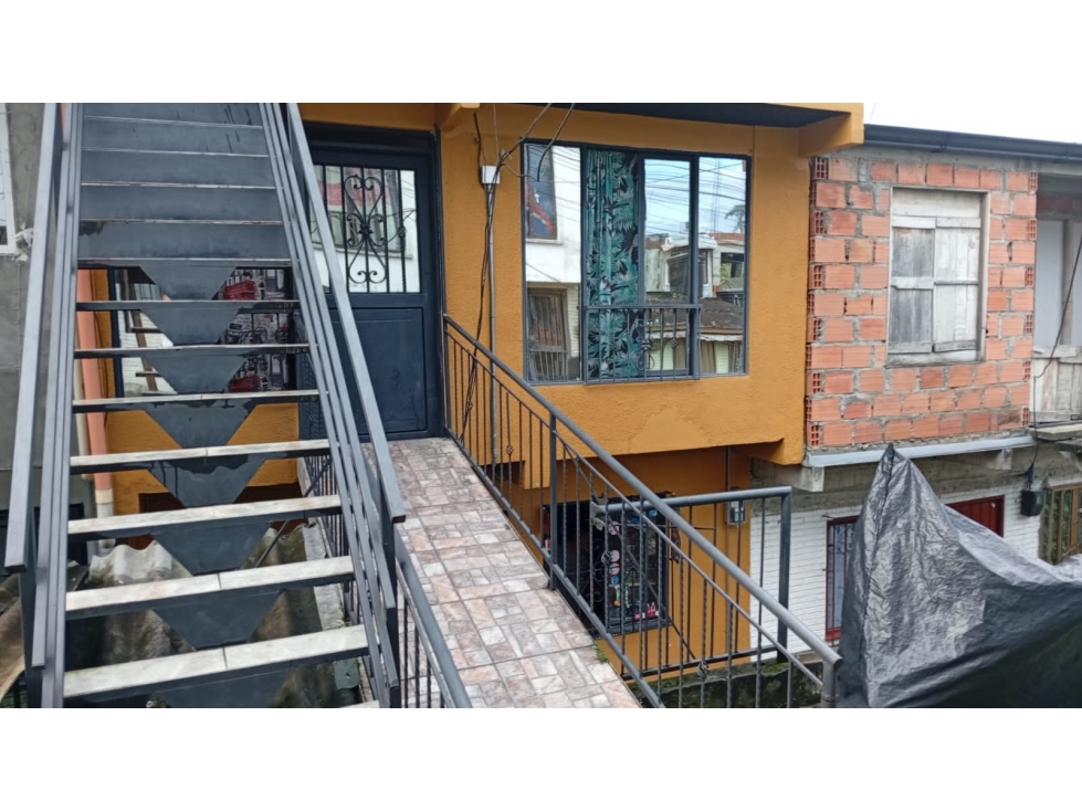 CASA EN VENTA QUE GENERA RENTAS EN ALTOS DE STA MONICA-DOSQUEBRADAS — foto 2