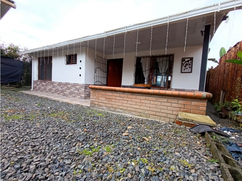 CASA CAMPESTRE PARA LA VENTA - SANTA ROSA DE CABAL - 1