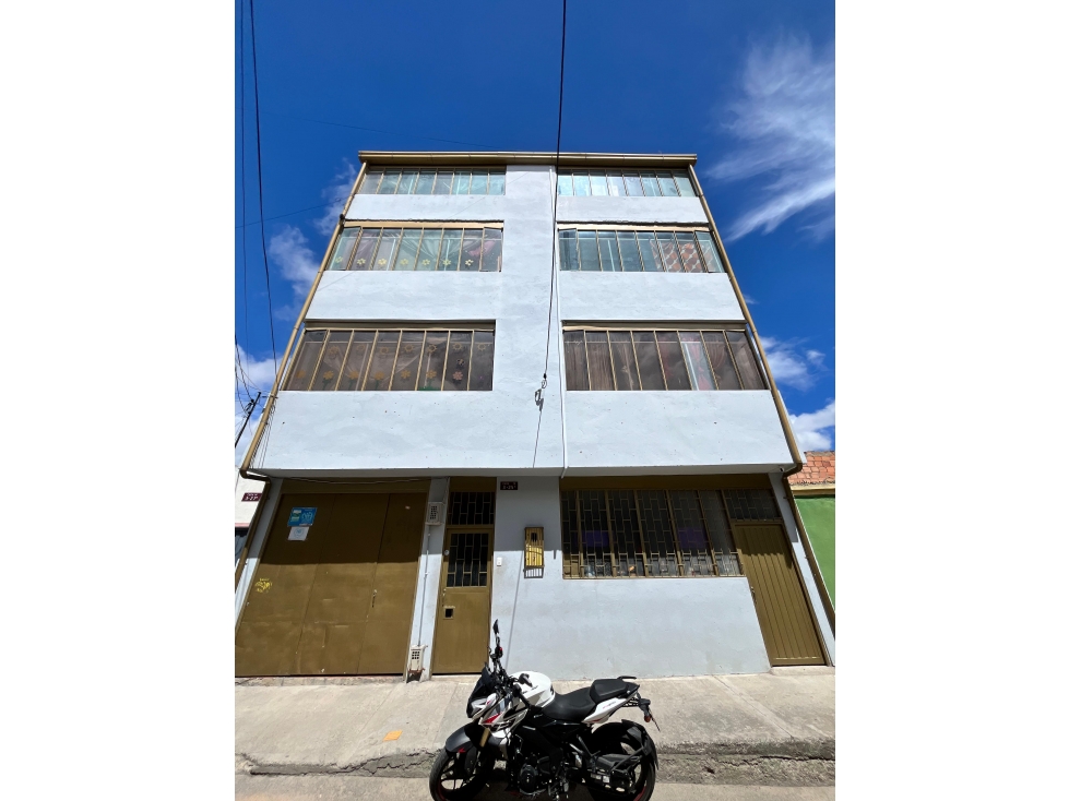 Vendo casa de uso Institucional en Soacha, Barrio Libertador