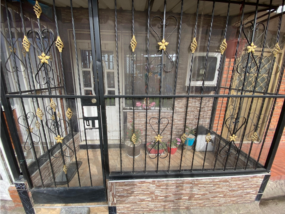 Vendo casa en Soacha, barrio Némesis — foto 2