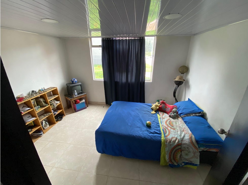Vendo Apartamento en Conjunto Residencial Tucanes, sobre la auto sur — foto 4