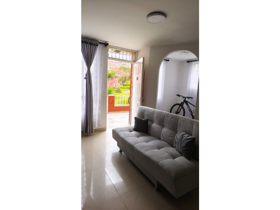 Se vende Casa en Bosques de Tibanica - 4