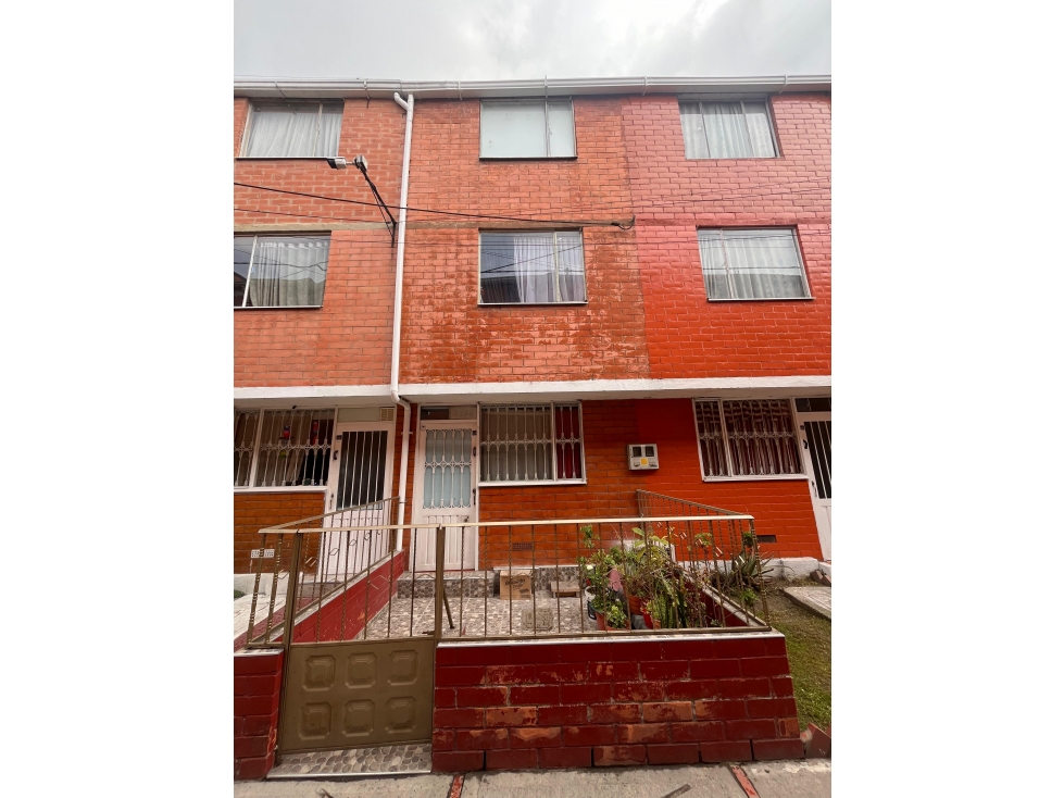 Vendo casa en Terreros, Conjunto Morella