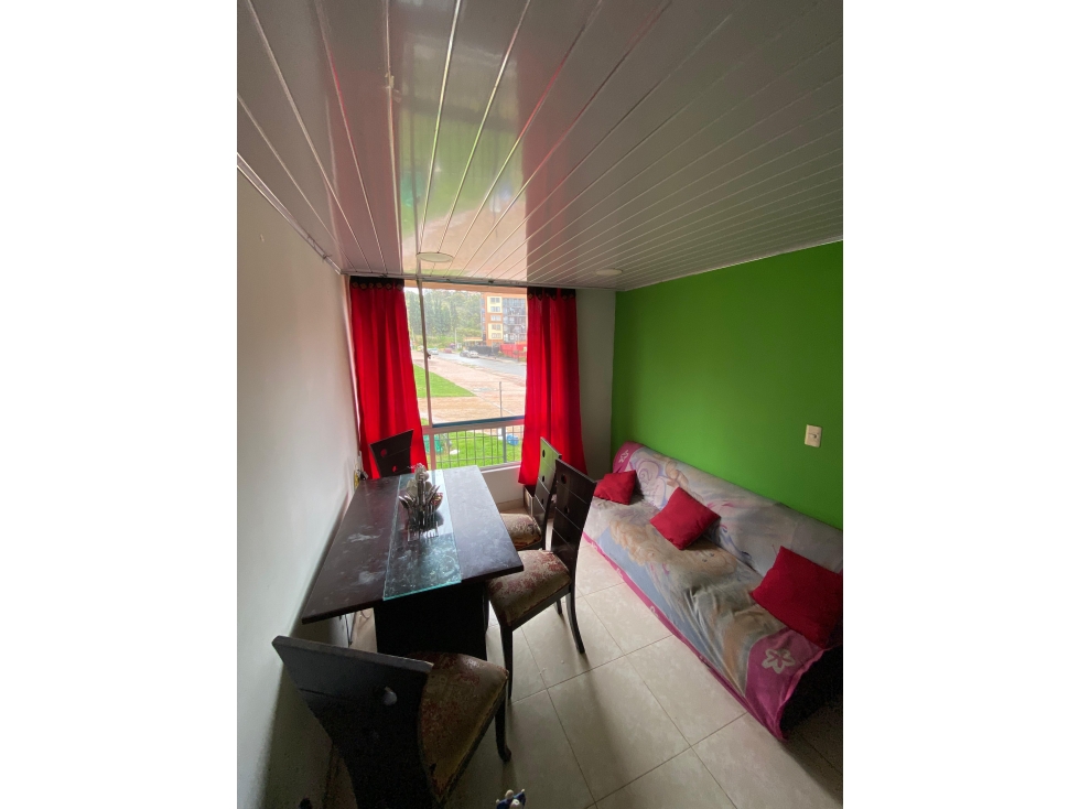 Vendo Apartamento en Conjunto Residencial Tucanes, sobre la auto sur