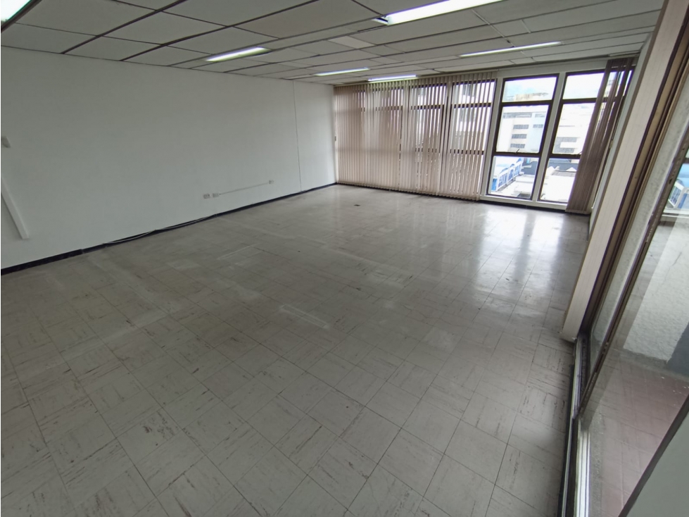 VENDO OFICINA PISO 7 PLAZA DE BOLIVAR, PEREIRA RISARALDA - 5