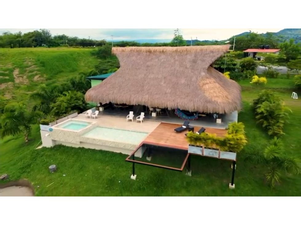 SE VENDE CABAÑA HOTEL TURISTICA USO MULTIPLE SECTOR CERRITOS CARTAGO