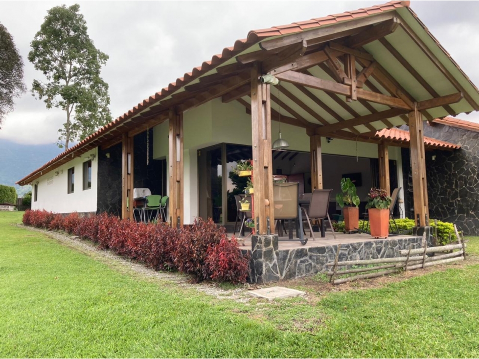 SE VENDE FINCA CON 2 CASAS CAMPESTRES VIA LA BELLA, CALARCA QUINDIO - 4