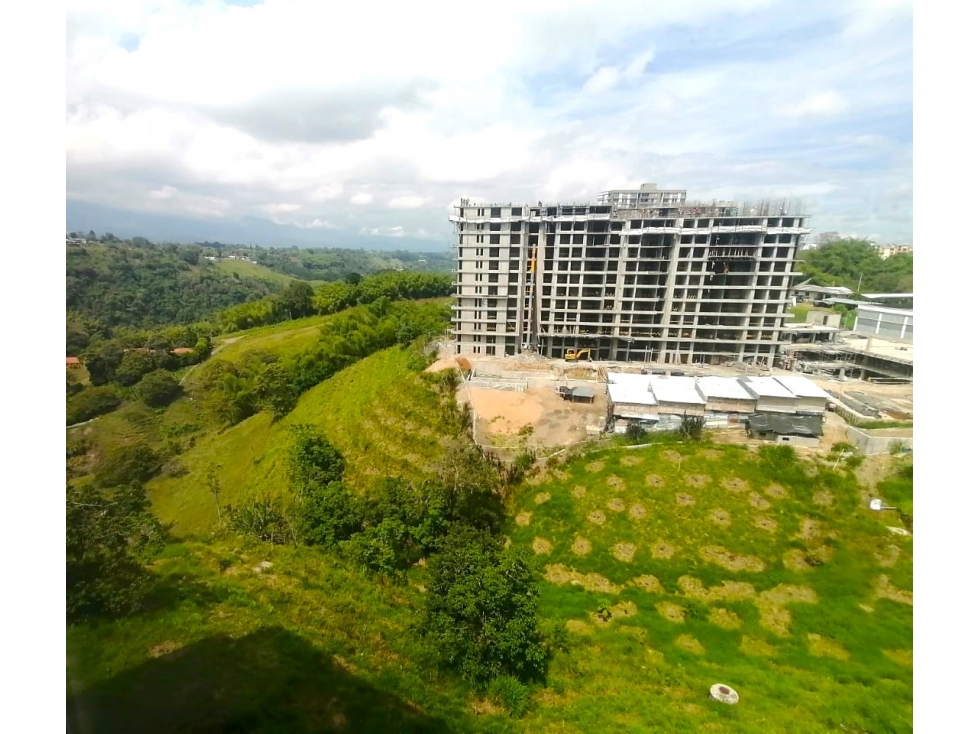 RENTAMOS APARTAMENTO AV. CENTENARIO ARMENIA QUINDIO — foto 3