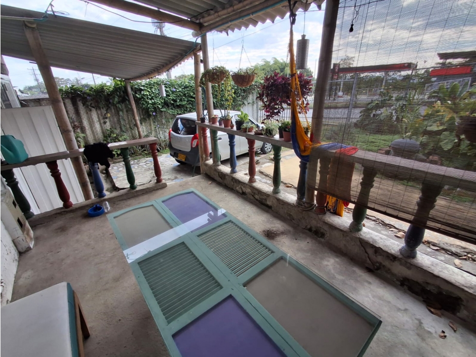 SE VENDE CASA LOTE USO COMERCIAL VIA CIRCASIA, QUINDIO