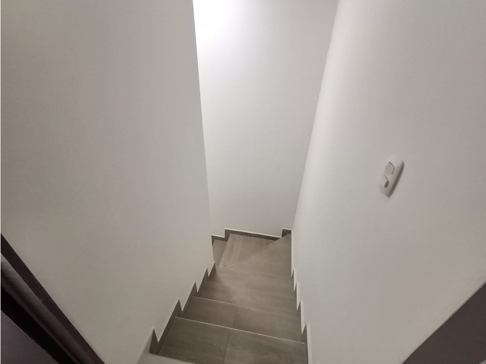 SE RENTA CASA CON SISTEMA DE SEGURIDAD PRIVADA BA. ARCOIRIS, ARMENIA — foto 6