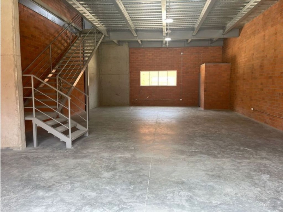 SE VENDE BODEGA EN ZONA COMERCIAL, ARMENIA QUINDIO - 4