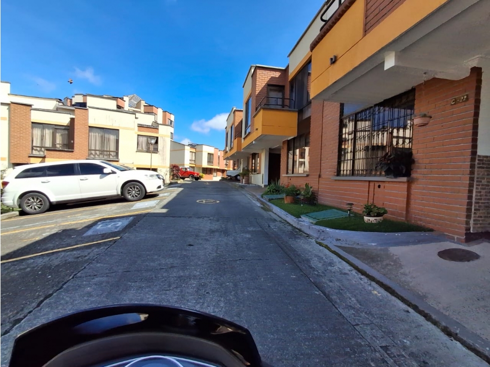 VENDEMOS CASA ESQUINERA SECTOR GRANADA ARMENIA — foto 2