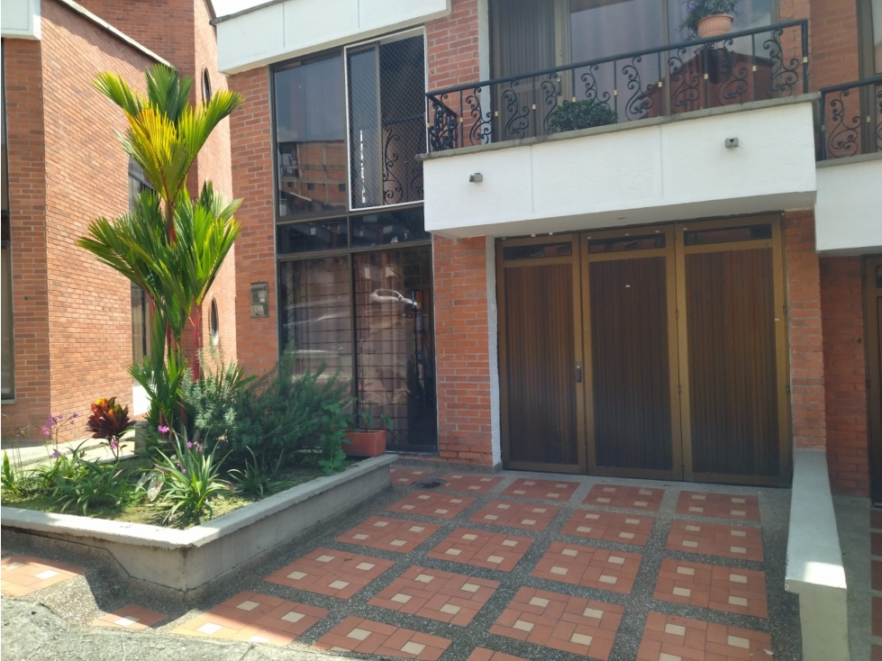 SE VENDE CASA SECTOR SALIDA SAN LUIS, PEREIRA RISARALDA