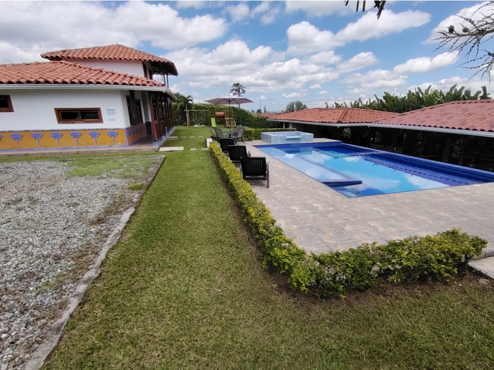 RENTAMOS CASA CAMPESTRE EN MONTENEGRO QUINDIO - 1