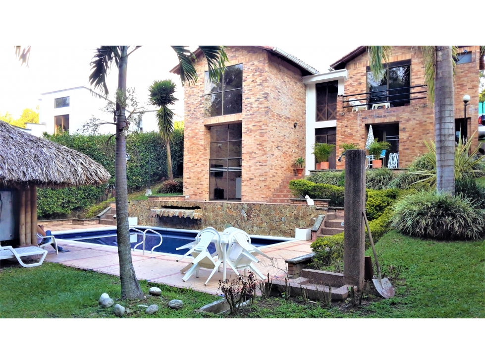 SE VENDE CASA CAMPESTRE KM 4 VÍA EL EDÉN, ARMENIA QUINDIO