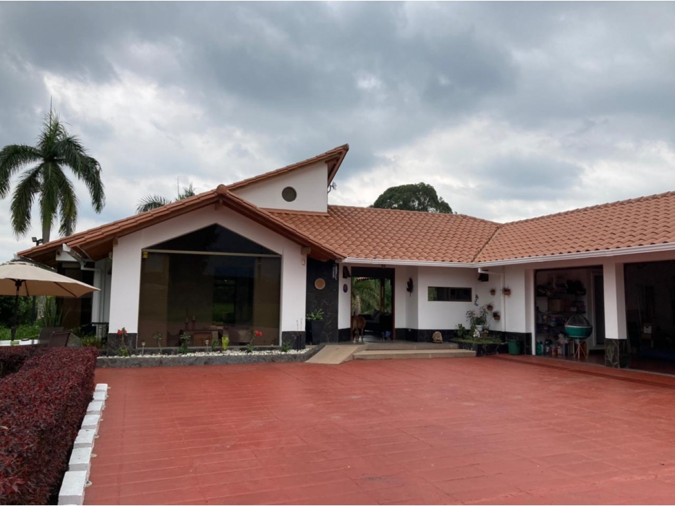 SE VENDE FINCA CON 2 CASAS CAMPESTRES VIA LA BELLA, CALARCA QUINDIO - 2