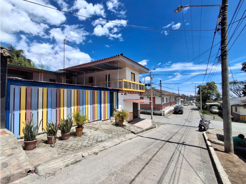 SE VENDE CASA ESQUINERA USO COMERCIAL O TURISTICO, SALENTO QUINDIO - 5