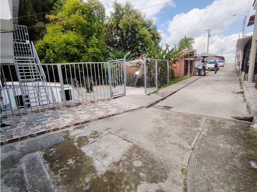 VENDEMOS CASA CON 4 RENTAS SECTOR VILLA CAROLINA ARMENIA — foto 4