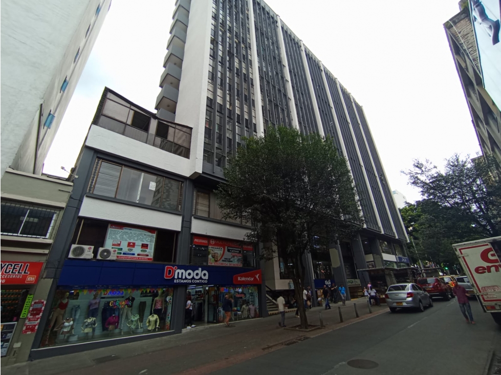 VENDO OFICINA PISO 7 PLAZA DE BOLIVAR, PEREIRA RISARALDA - 1