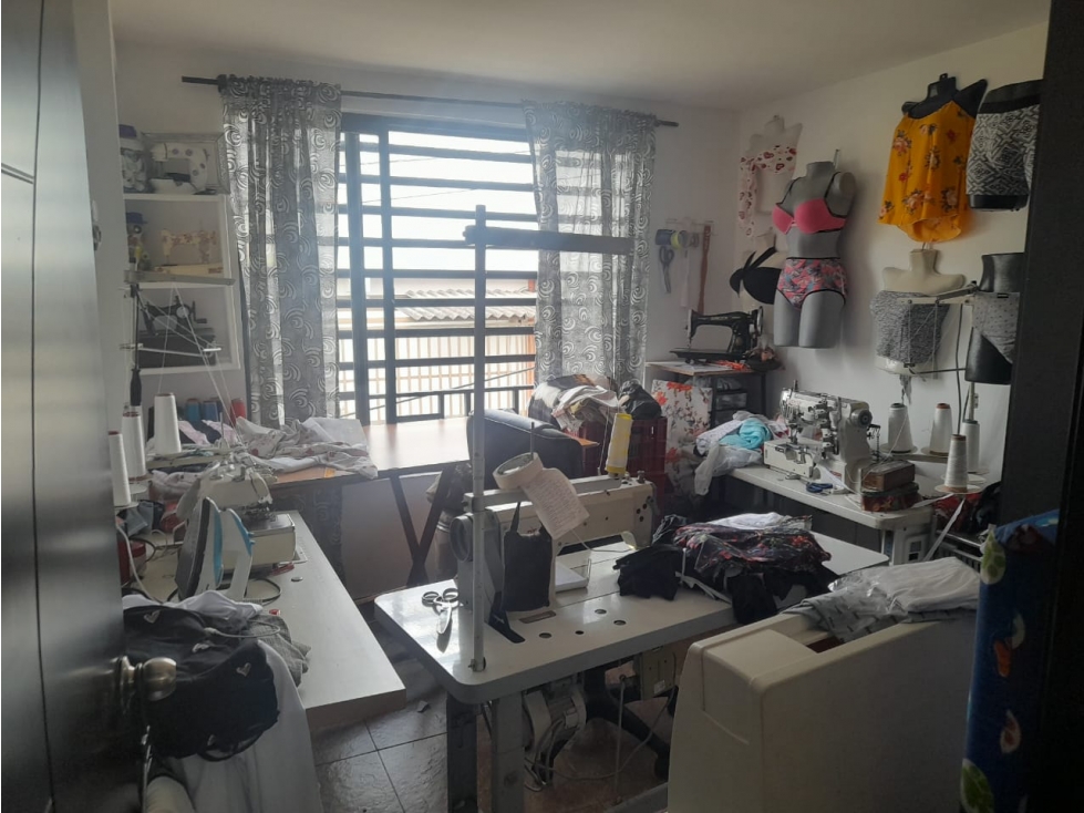 Se Vende Casa Doble Renta S. Barrio Las Acacias - Armenia - Quindío — foto 4