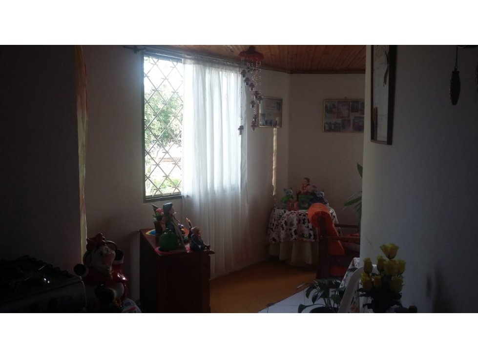 Se vende Casa Bifamiliar La Virginia Armenia