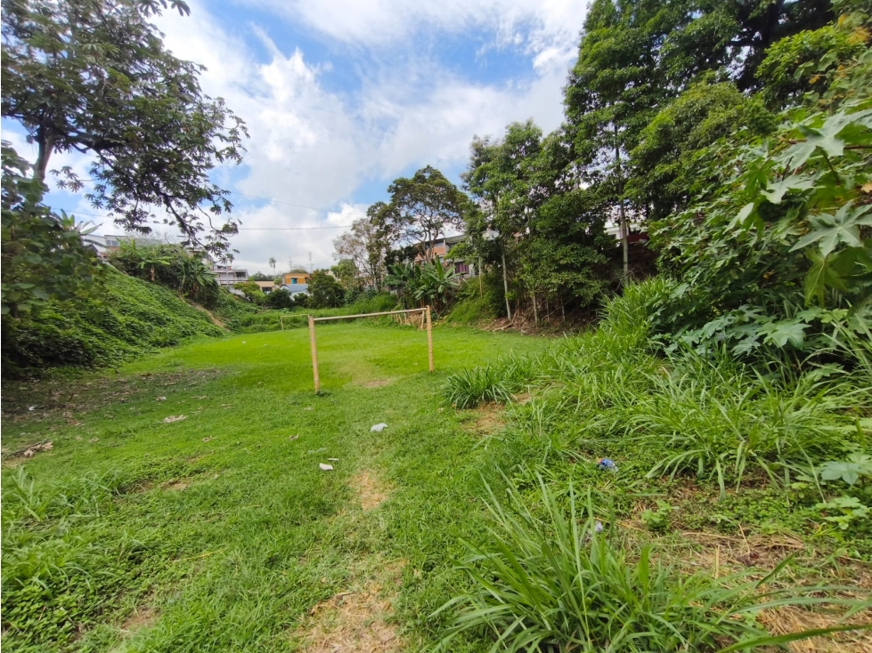 Se Vende lote urbano en el S. Barrio La Isabela Armenia - Quindío.