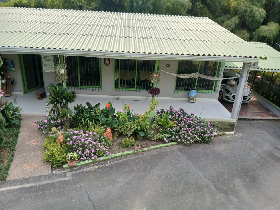 Se Vende Casa Campestre S. Av Centenario - Armenia - Quindío