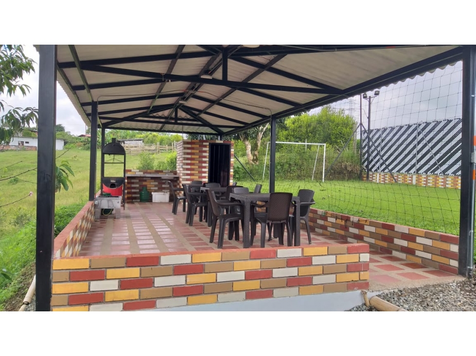 Se Vende Chalet En Armenia - 5