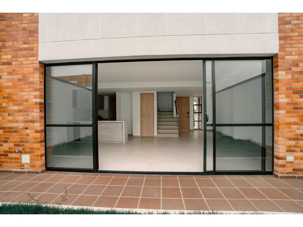 Se Vende Casa en Condominio Cali, Valle de Cauca.
