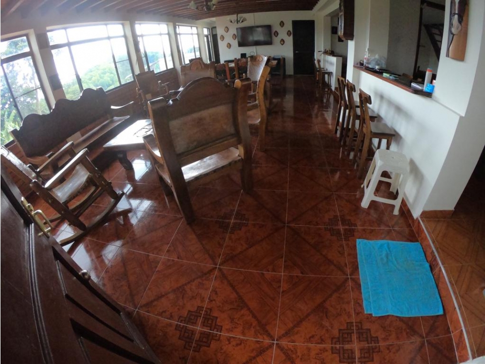 Se Vende Chalet La Pola Circasia — foto 2