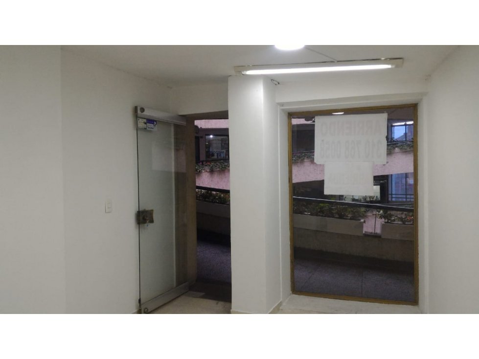 Se vende o Permuta Local en Bogotá - 6