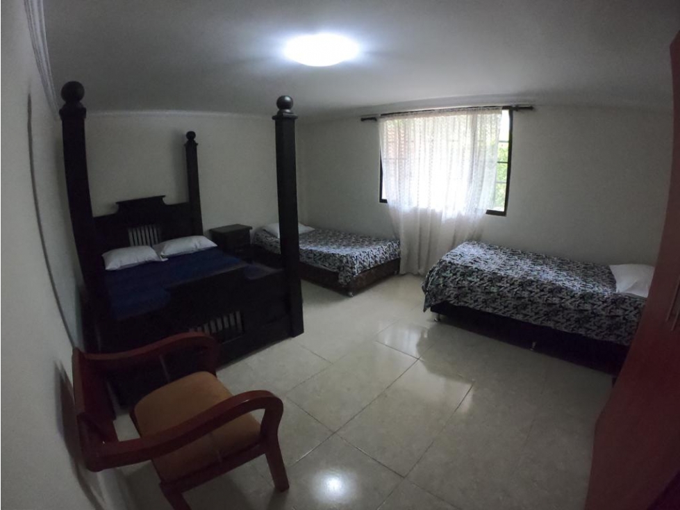 Se Vende Chalet La Pola Circasia — foto 6