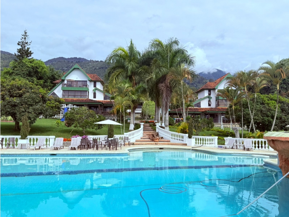 Se Vende Finca Hotel Ubicada en el Lago Calima - Valle Del Cauca. - 2