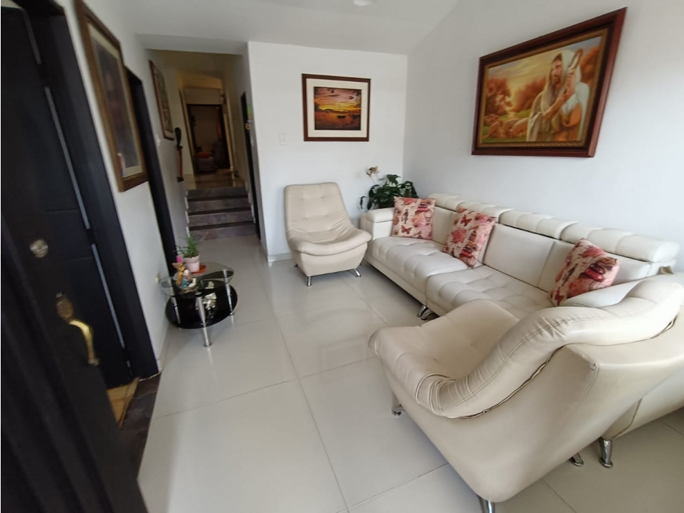 Se Vende Casa En El S. Barrio La Clarita