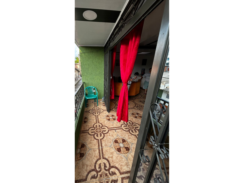 Se Vende Casa Dos Rentas En Montenegro - 1