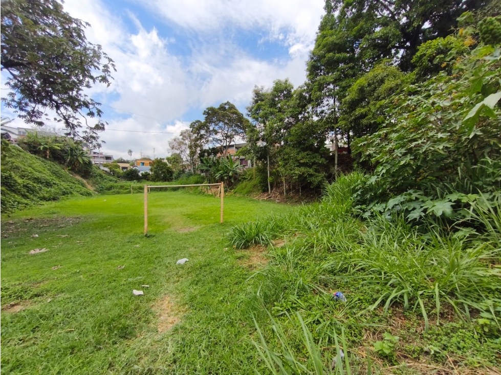 Se Vende lote urbano en el S. Barrio La Isabela Armenia - Quindío. — foto 3