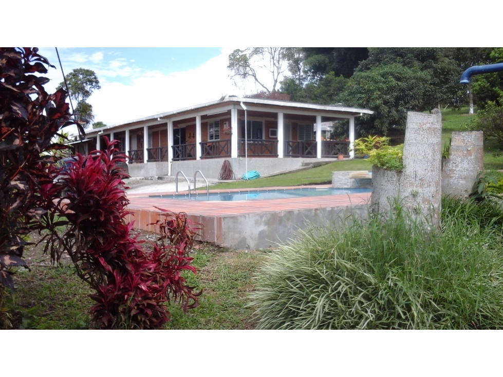 Se vende Finca Chalet en Vda El Placer - Quimbaya - 2