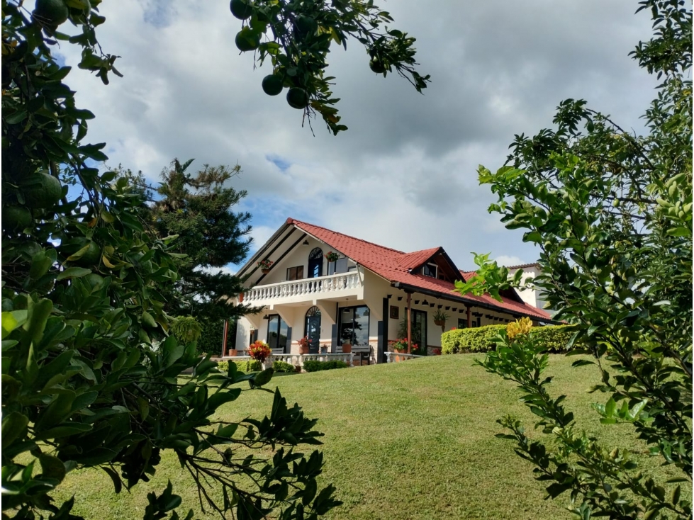 Se vende Chalet Ulloa Valle del Cauca