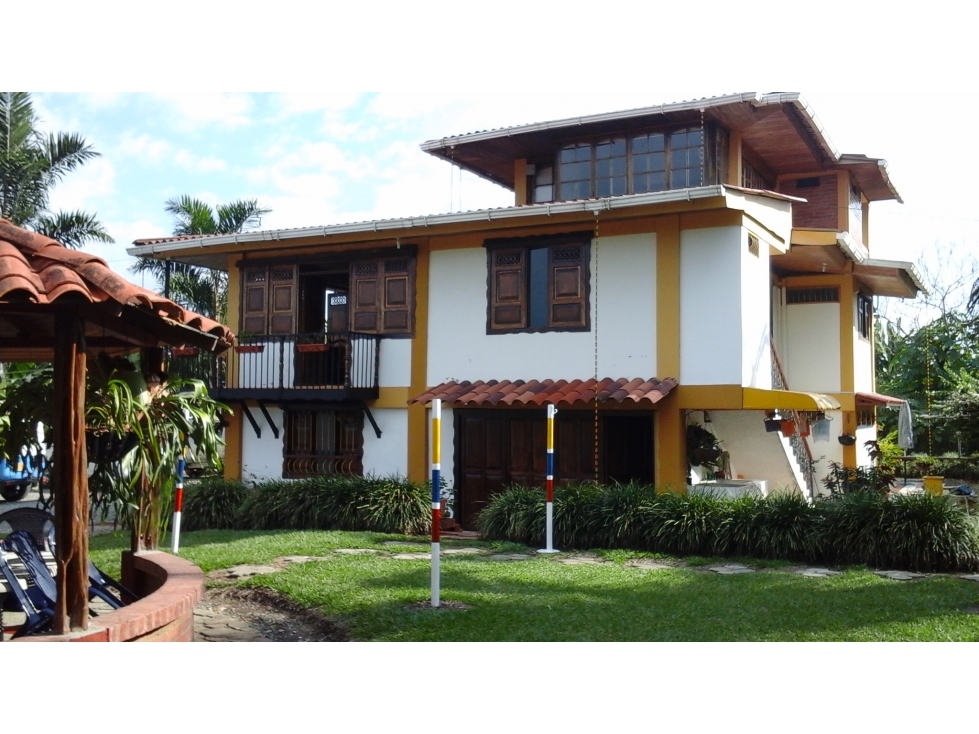 Se Vende Chalet En Pueblo Tapao - Montenegro - Quindío