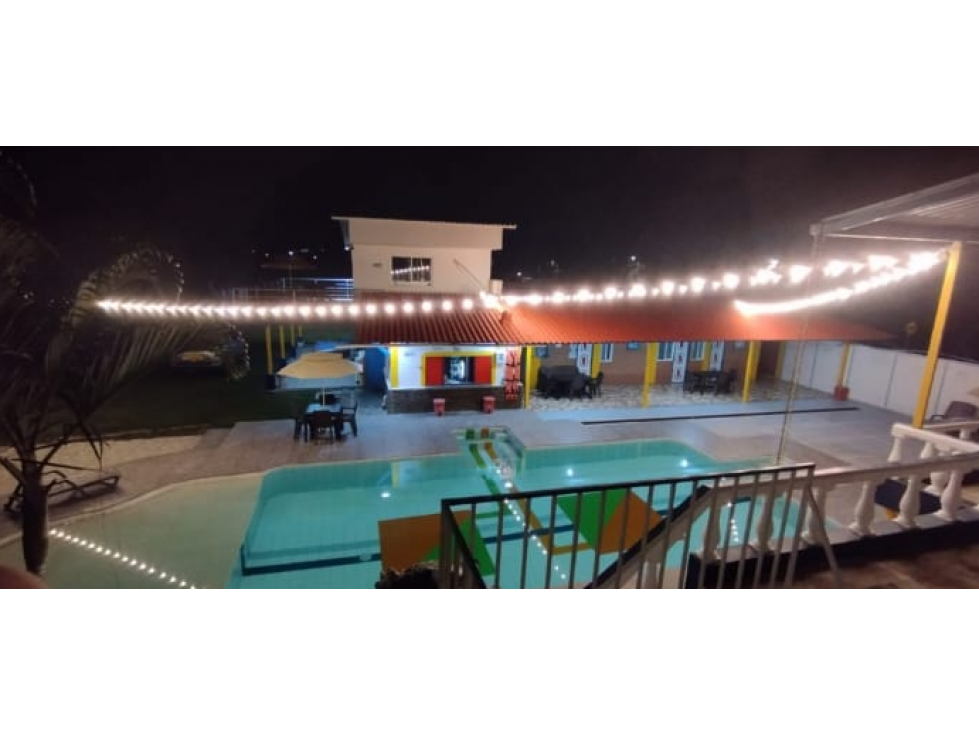 Se vende Hotel Viterbo Caldas - 1