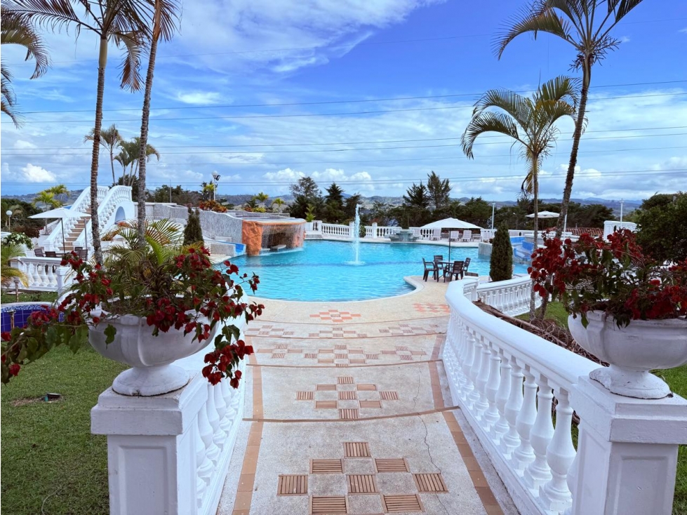 Se Vende Finca Hotel Ubicada en el Lago Calima - Valle Del Cauca. - 3