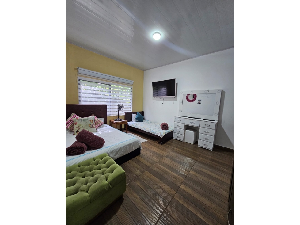 Se vende Chalet con Glamping Ubicado en el S. El Caimo - Quindío. — foto 2