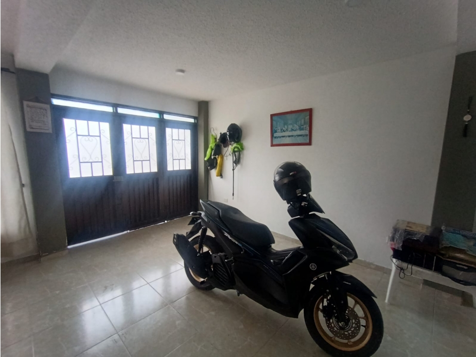 Se Vende Casa Ubicada S. Barrio El Limonar — foto 2