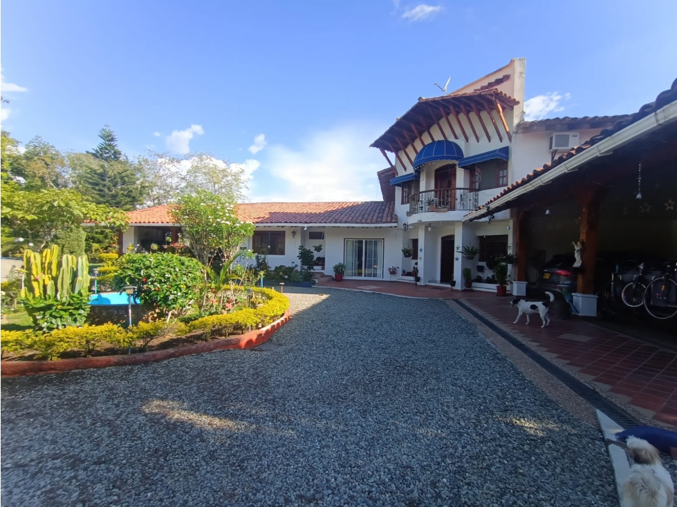 Se Vende Chalet Vía Armenia - La Tebaida - Quindío