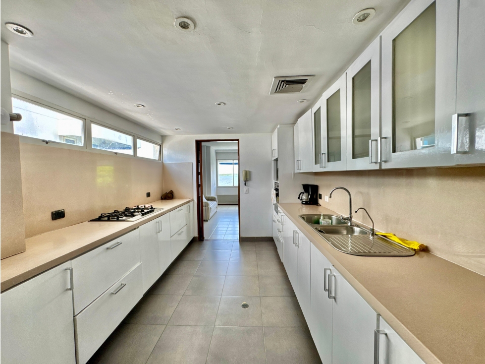 VENTA APTO DE 3 ALCOBAS Y ESTUDIO CASTILLOGRANDE — foto 5