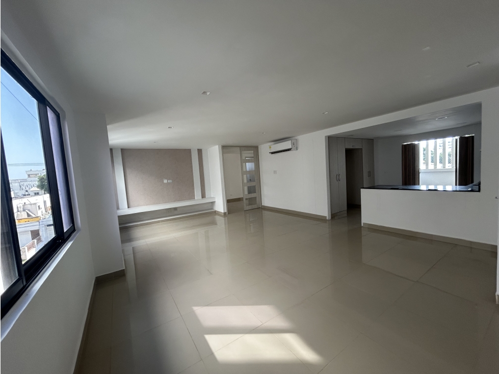 VENTA DE APTO DE 3 ALCOBAS REMODELADO EN CASTILLOGRANDE — foto 4
