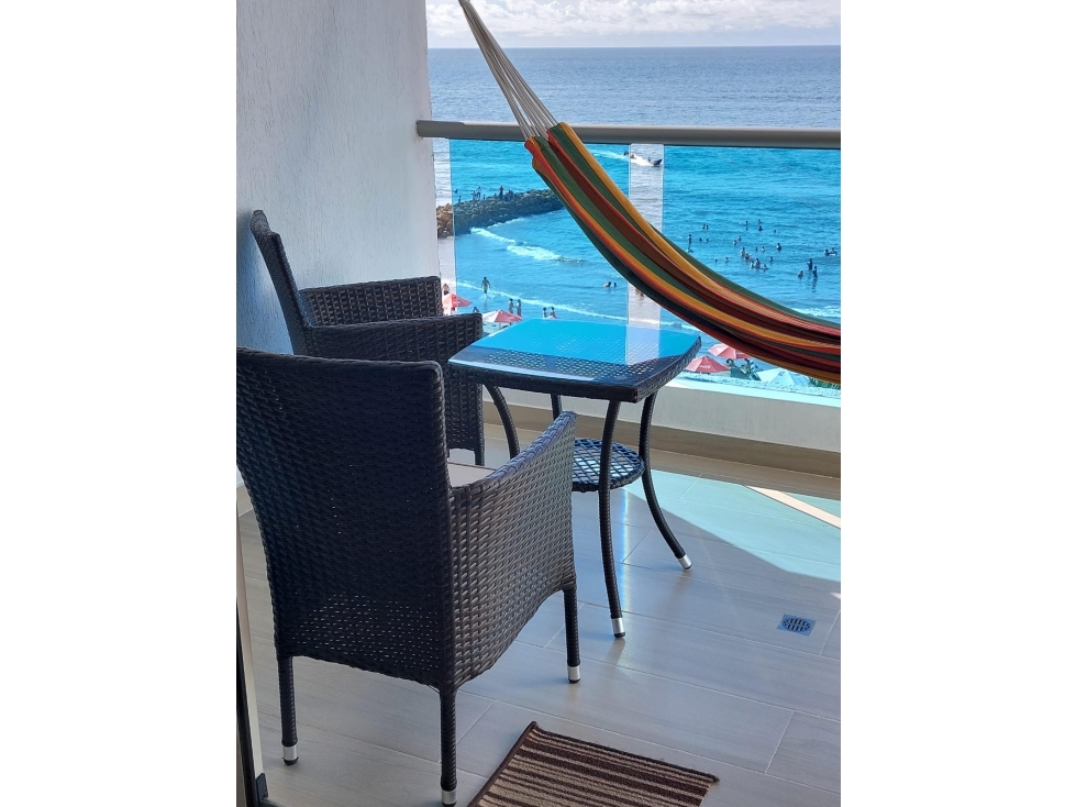 VENTA APTO DE DOS ALCOBAS REMODELADO FRENTE AL MAR BOCAGRANDE — foto 4